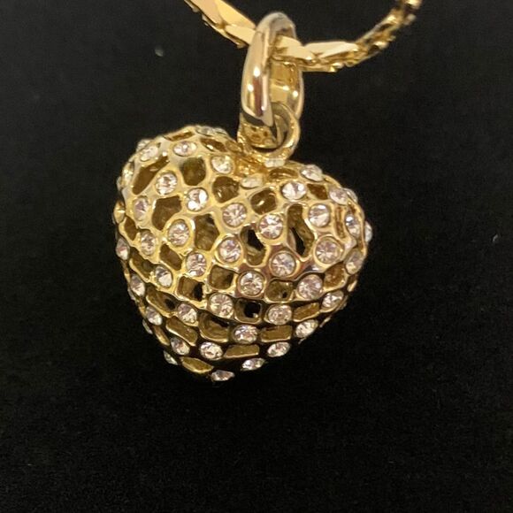 3-D - Sparkling Bling Rhinestone Heart Pendant - Gold Tone - Picture 2 of 9